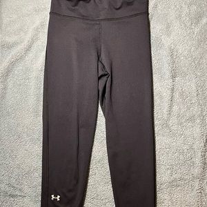Black Under Armour fleece-lined leggings
